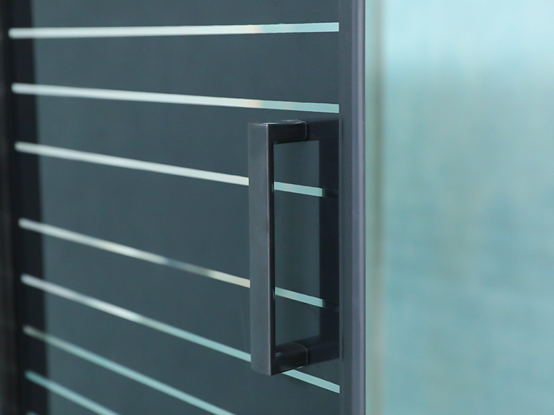 두 배 구멍 손잡이를 가진 SQ 검정 알루미늄 단면도 사각 미끄러지는 샤워 울안 두 배 구멍 손잡이를 가진 SQ 검정 알루미늄 단면도 사각 미끄러지는 샤워 울안