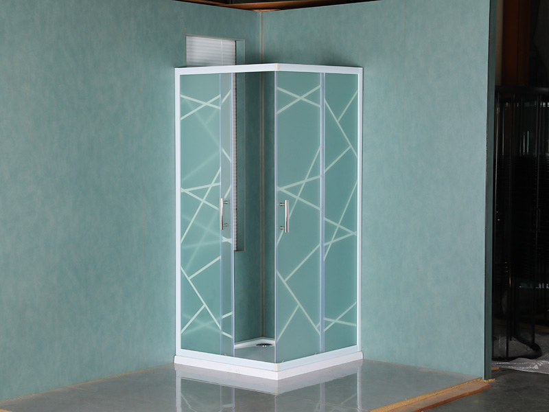 SQ 슬라이딩 샤워 인클로저, 인쇄가 있는 매트 강화 유리, 흰색 알루미늄 프로파일, 이중 구멍 핸들, 트레이 포함 SQ 슬라이딩 샤워 인클로저, 인쇄가 있는 매트 강화 유리, 흰색 알루미늄 프로파일, 이중 구멍 핸들, 트레이 포함